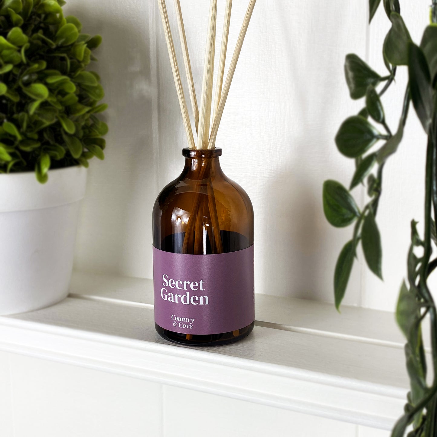 Secret Garden Diffuser with Damson Plum and Vanilla fragrance by Country and Cove UK